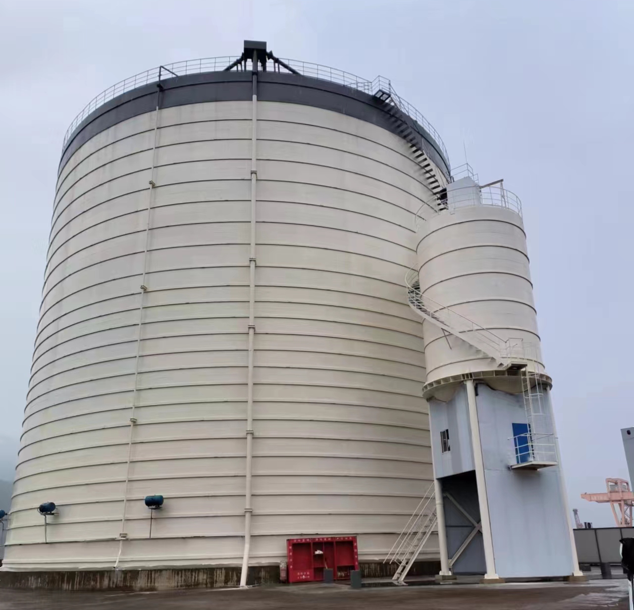 香格里拉10万吨水泥钢板库