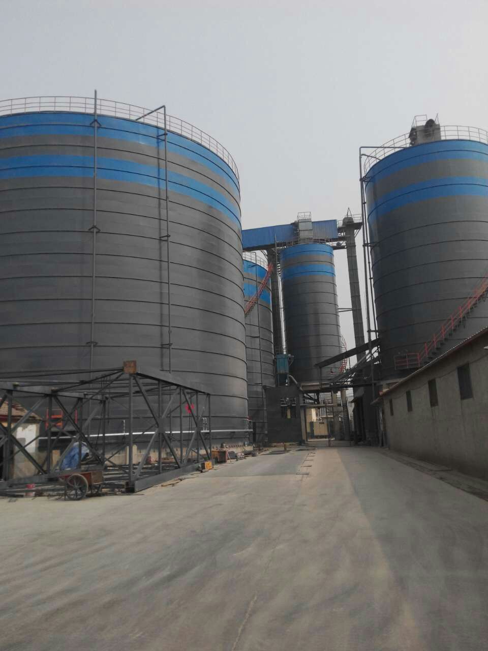 香格里拉粉煤灰储存库基础怎么建造